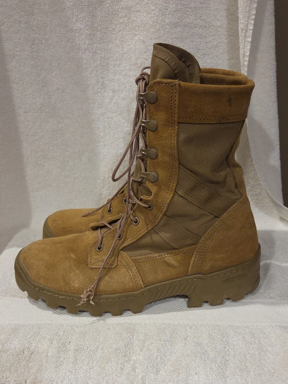 REEBOK ULTRALIGHT MILITARY BOOTS